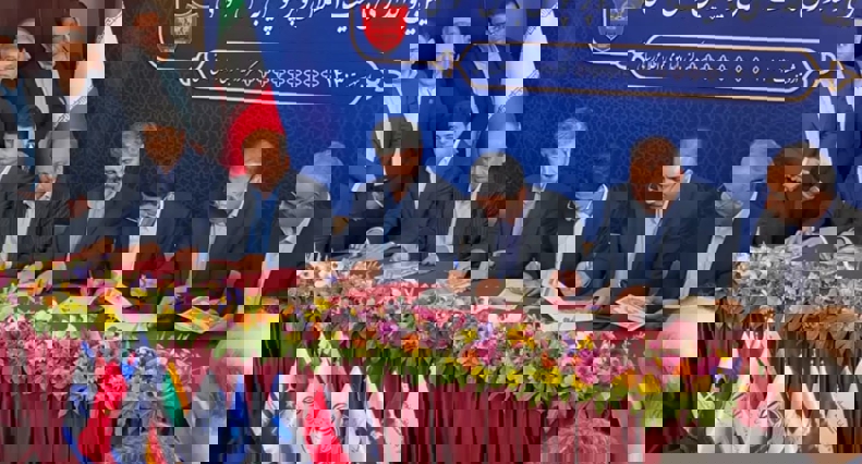 شش امضا برای واگذاری رسمی استقلال (عکس) 2