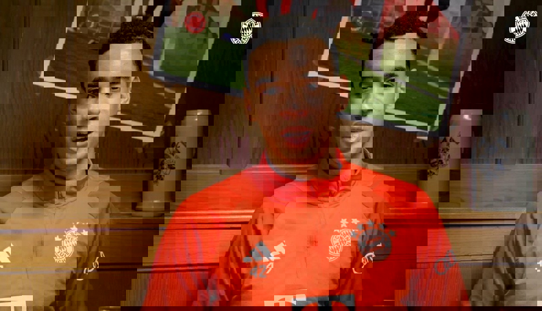 2015077
