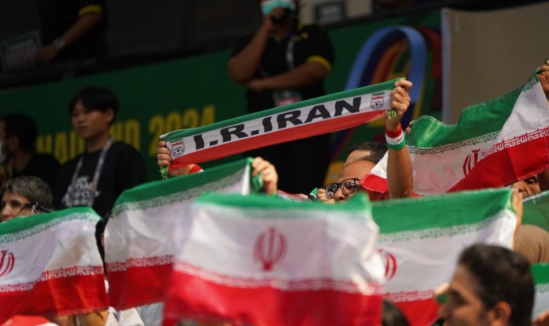 تماشاگران ایرانی در بانکوک همه را غافلگیر کردند (عکس) 3