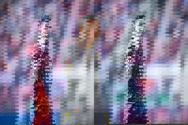 2015578