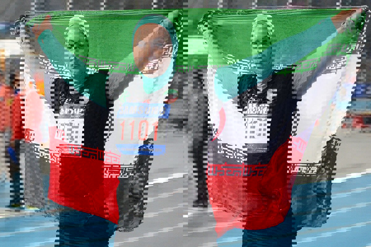 2015829