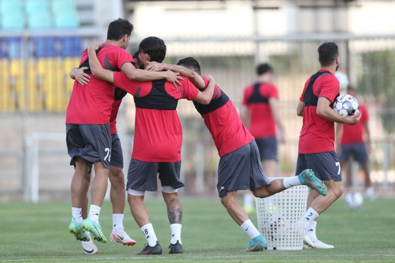 رباطدادههای پرسپولیس، یکی هست، سه تا فصل بعد!