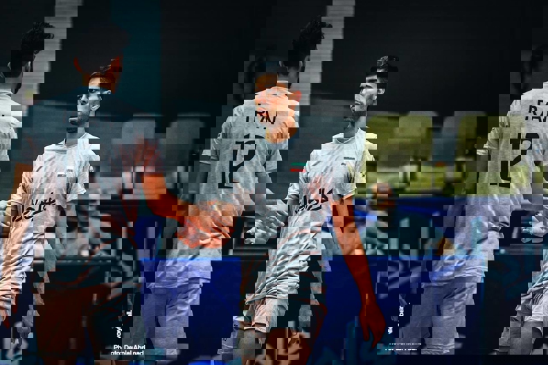 2016243