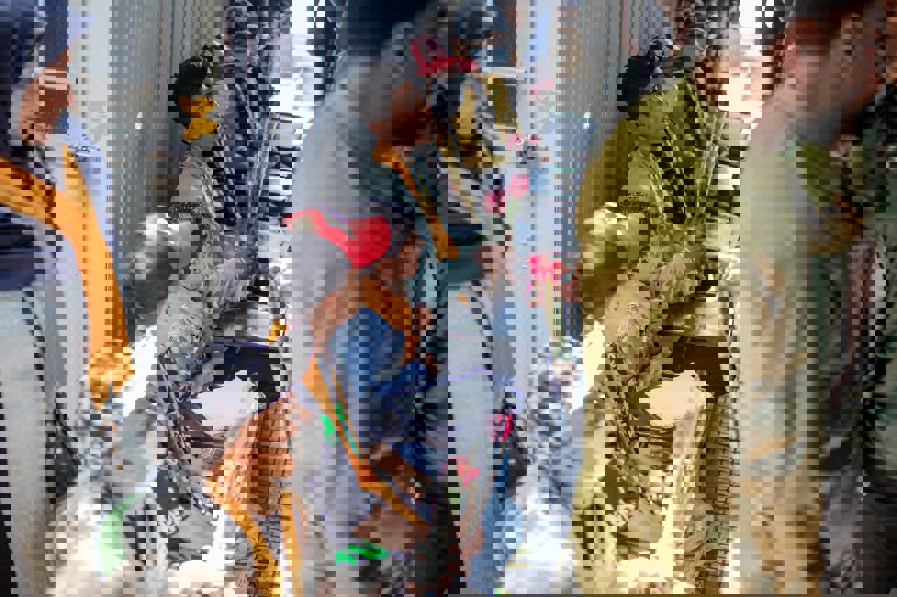 2016325