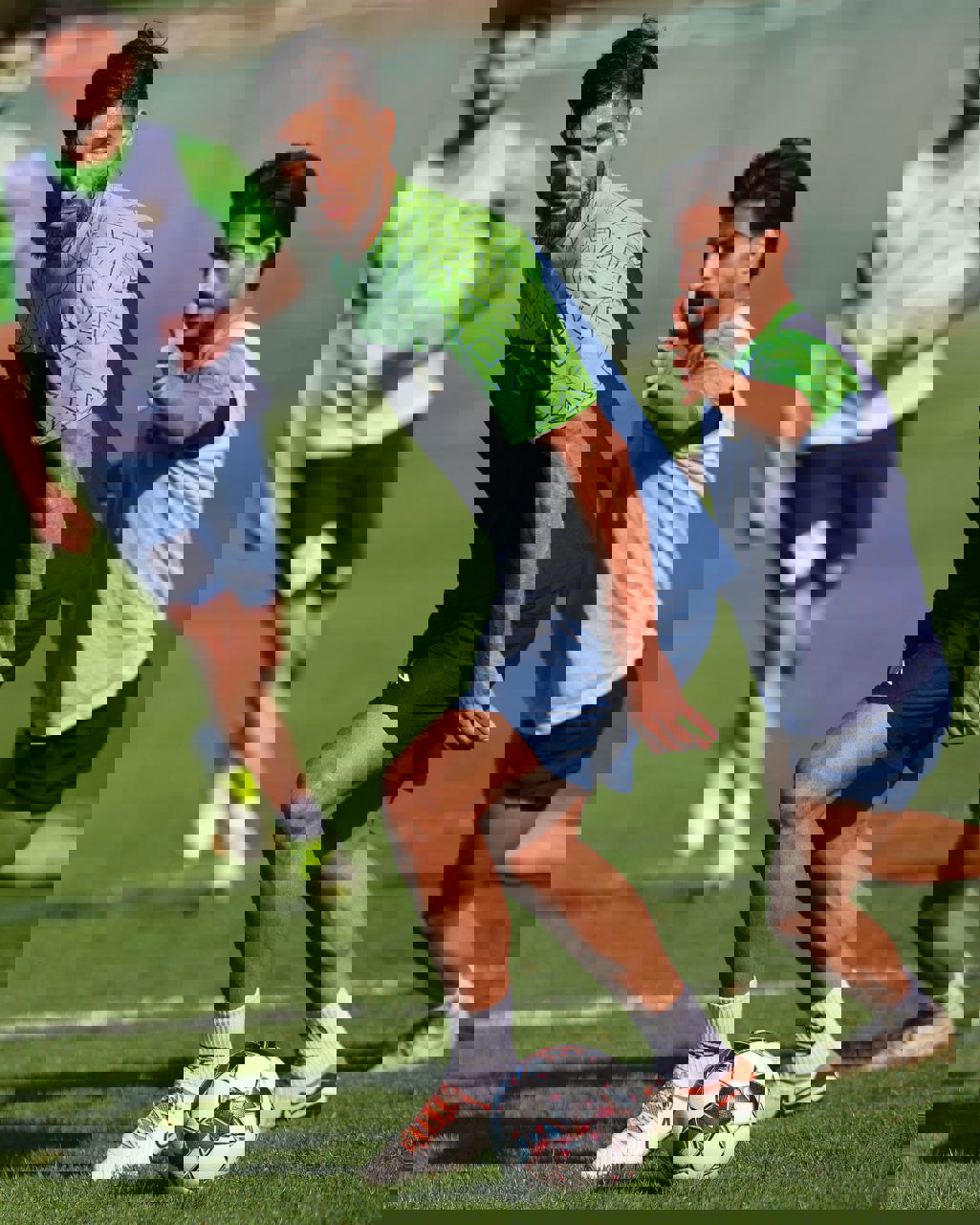 2016251
