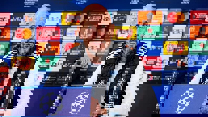 2018938