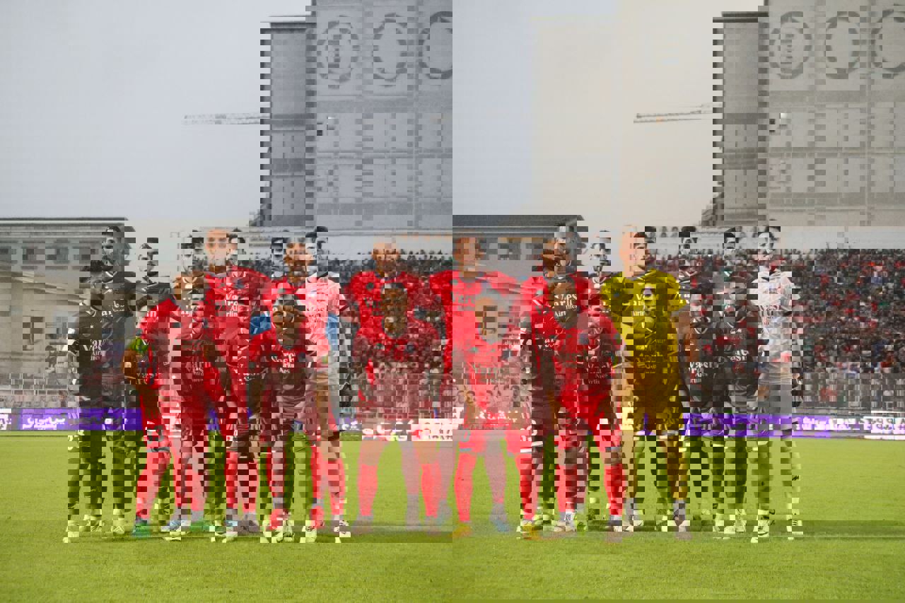 2018933