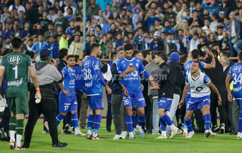 جوانهای استقلال بحران را مدیریت کردند (عکس)