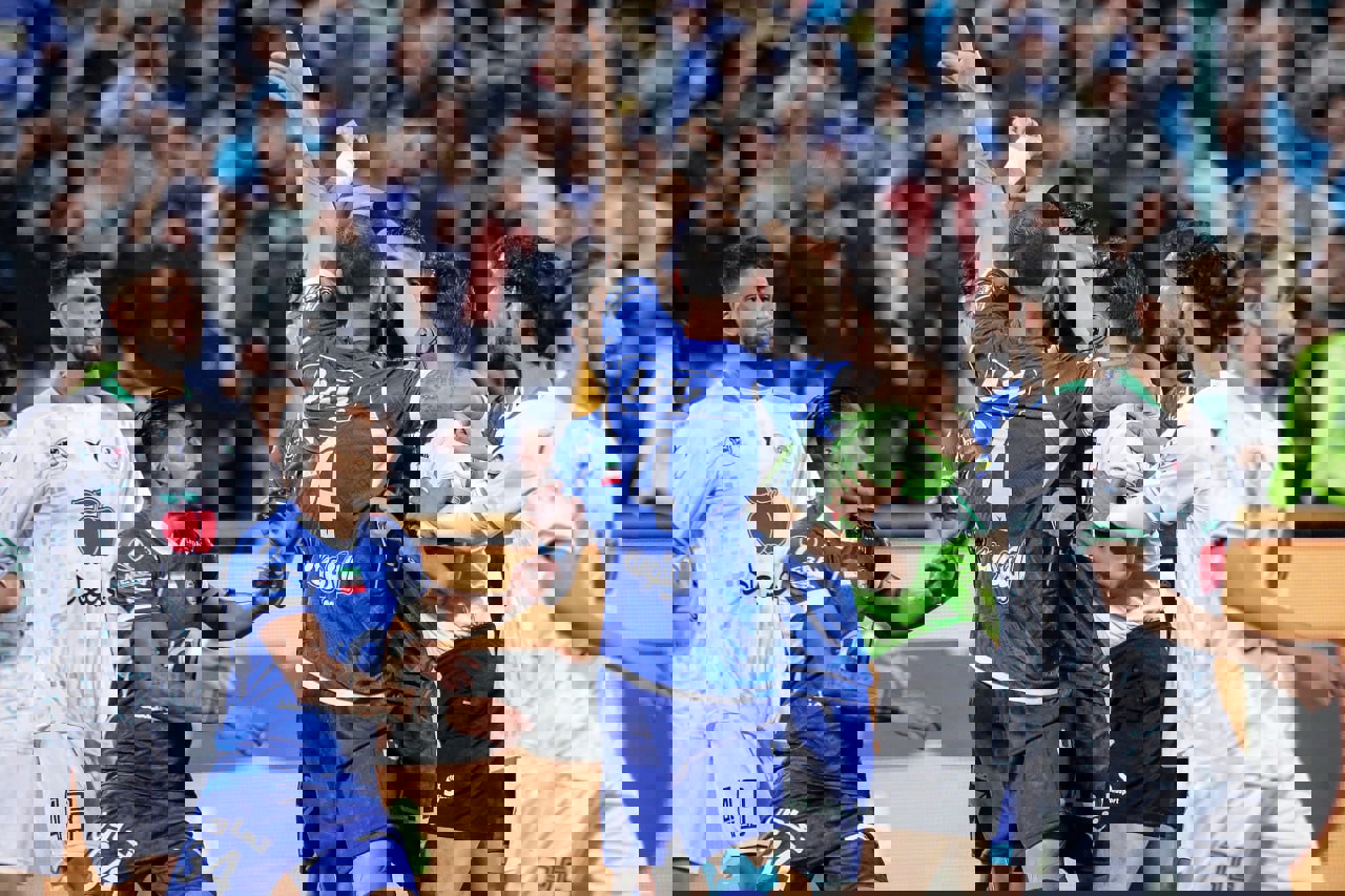 2019403