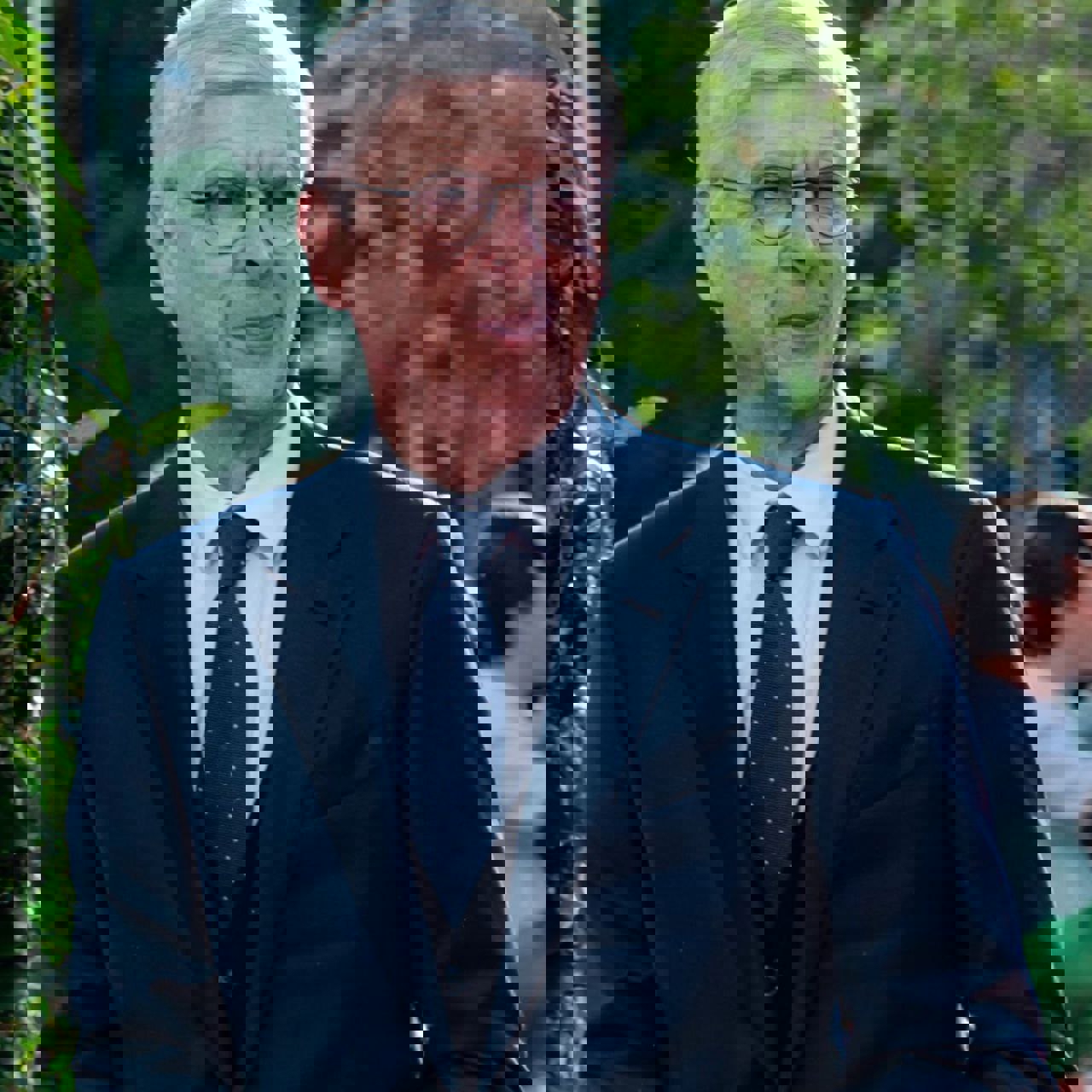 2020082