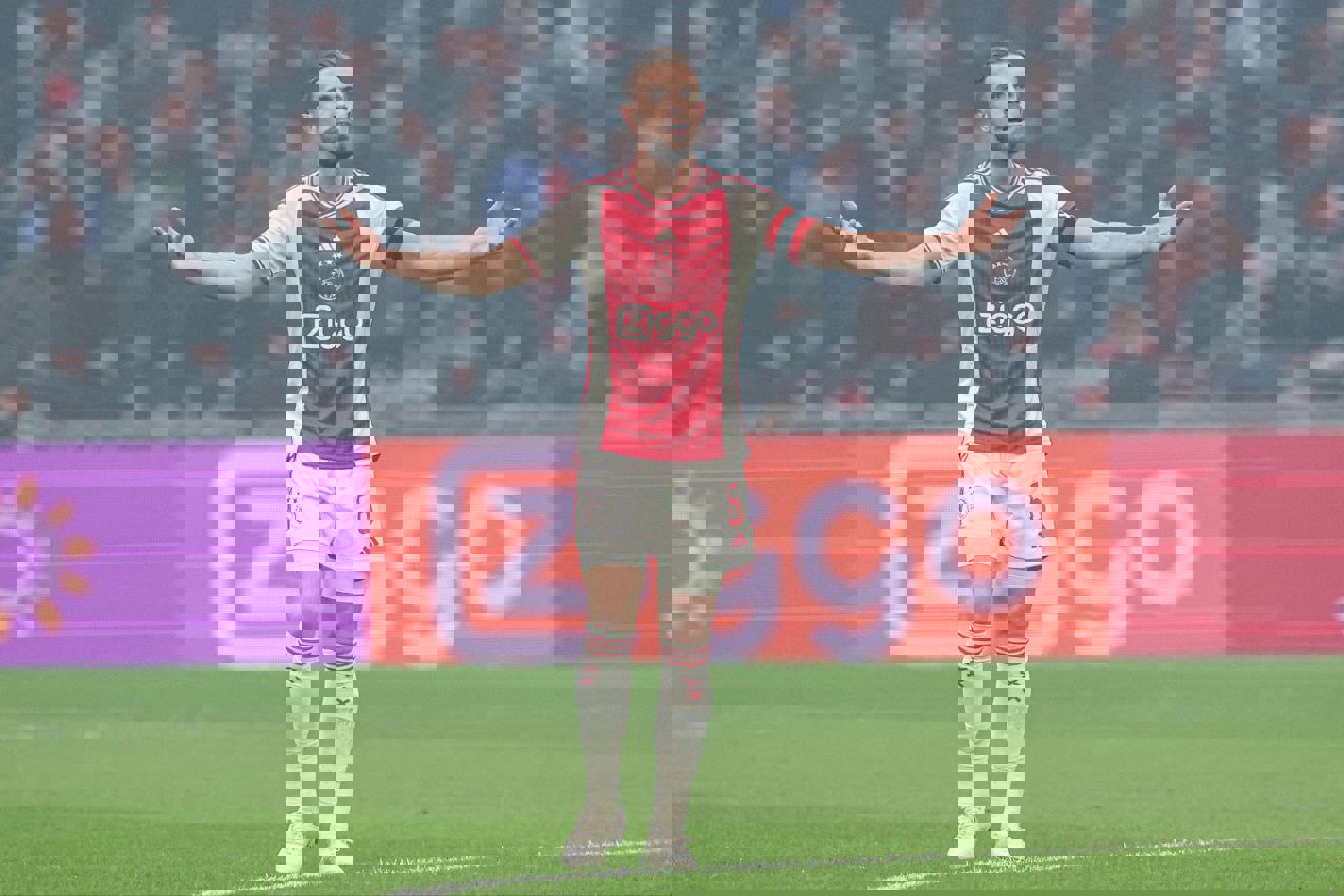 2020448