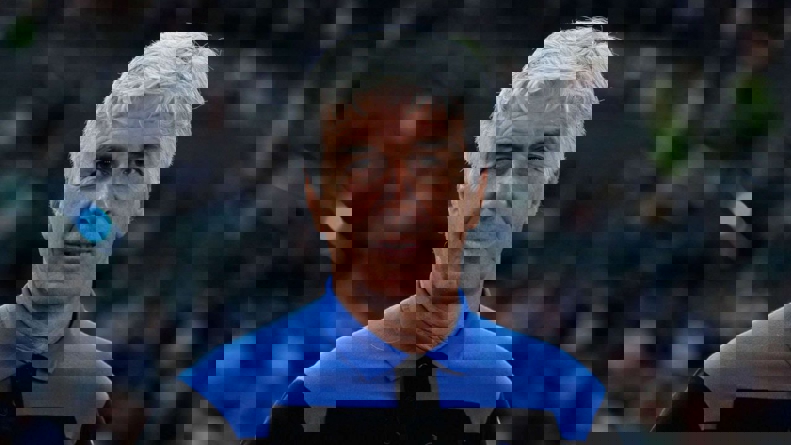2020290
