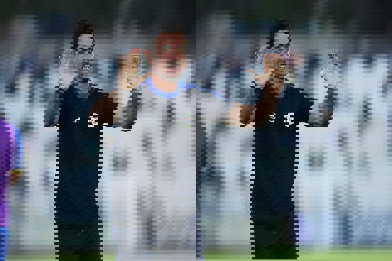 2020305