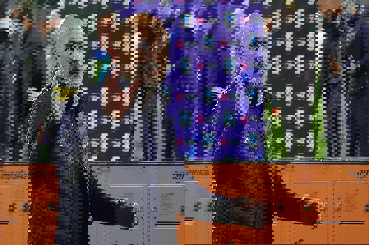 2020310