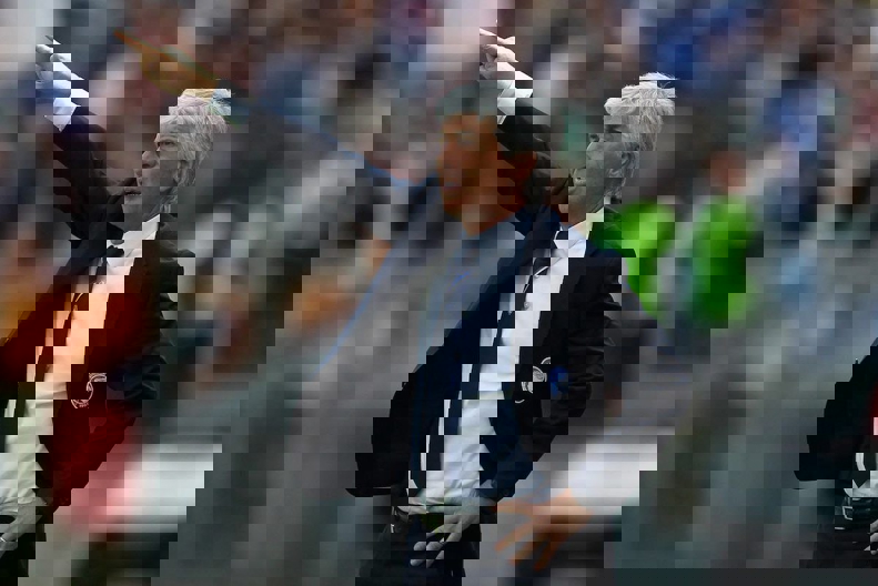 2020289