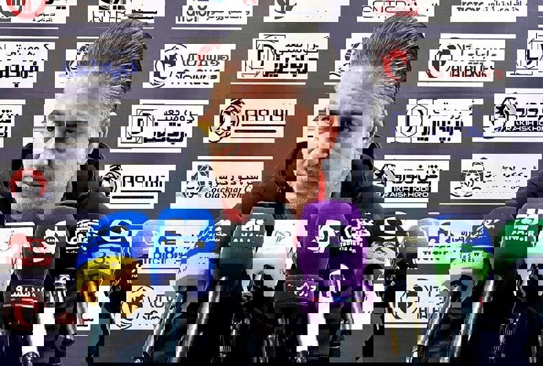 2020300