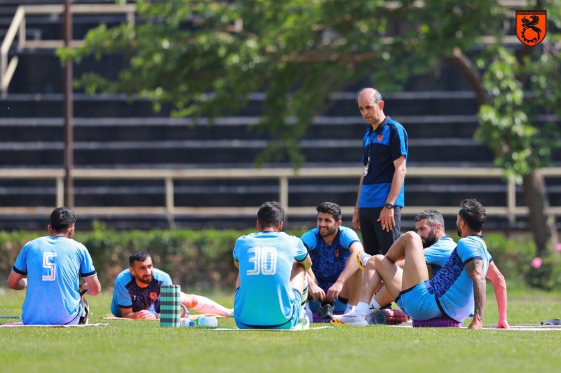 بازيكنان مس به احترام نويدكيا اعتصاب نكردند!