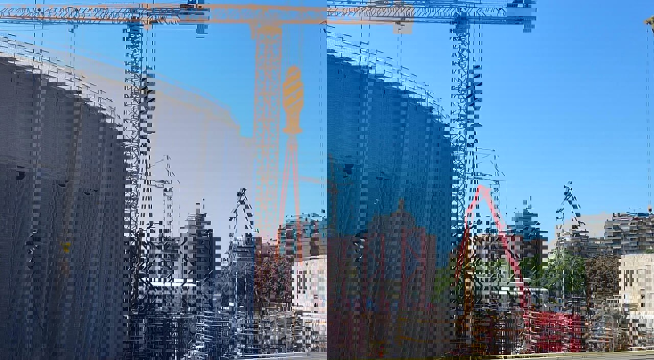 2020327