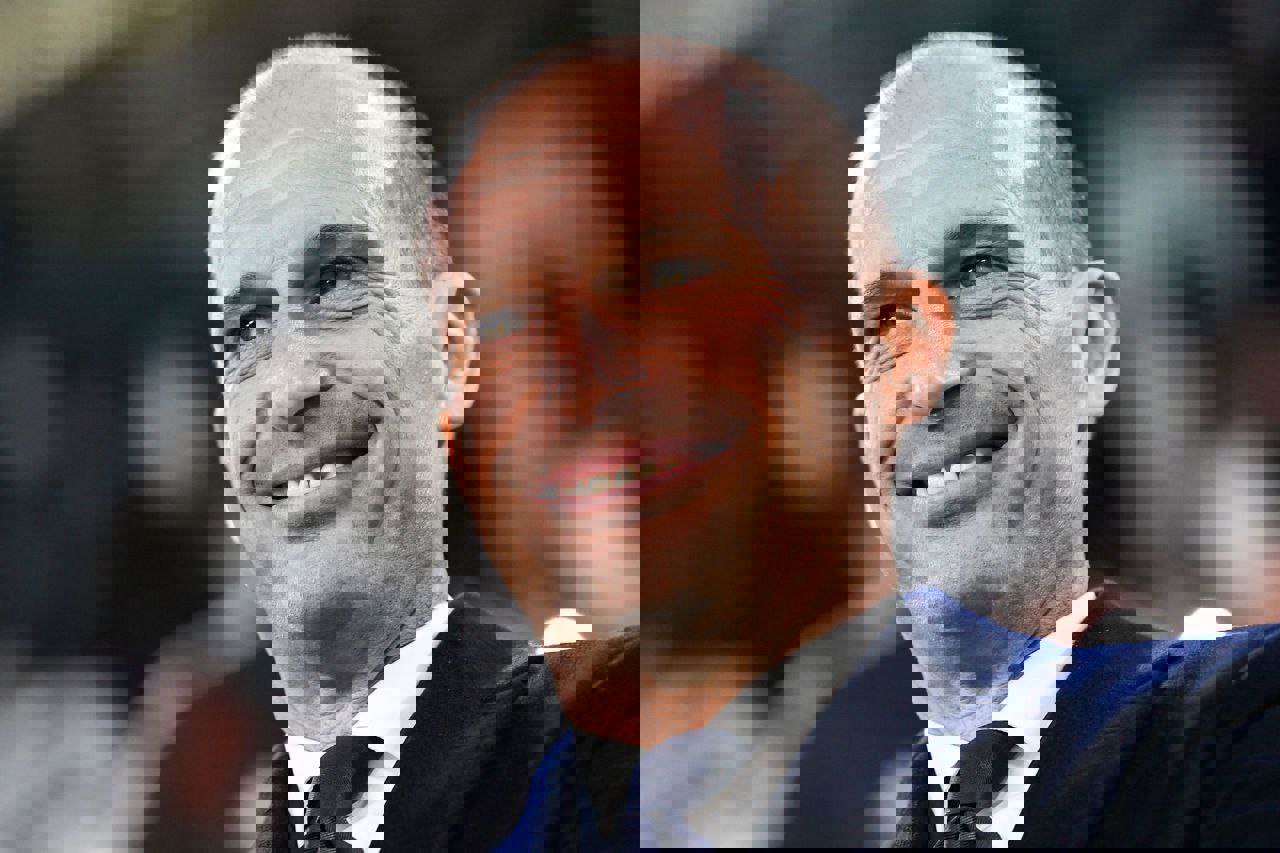 2021218