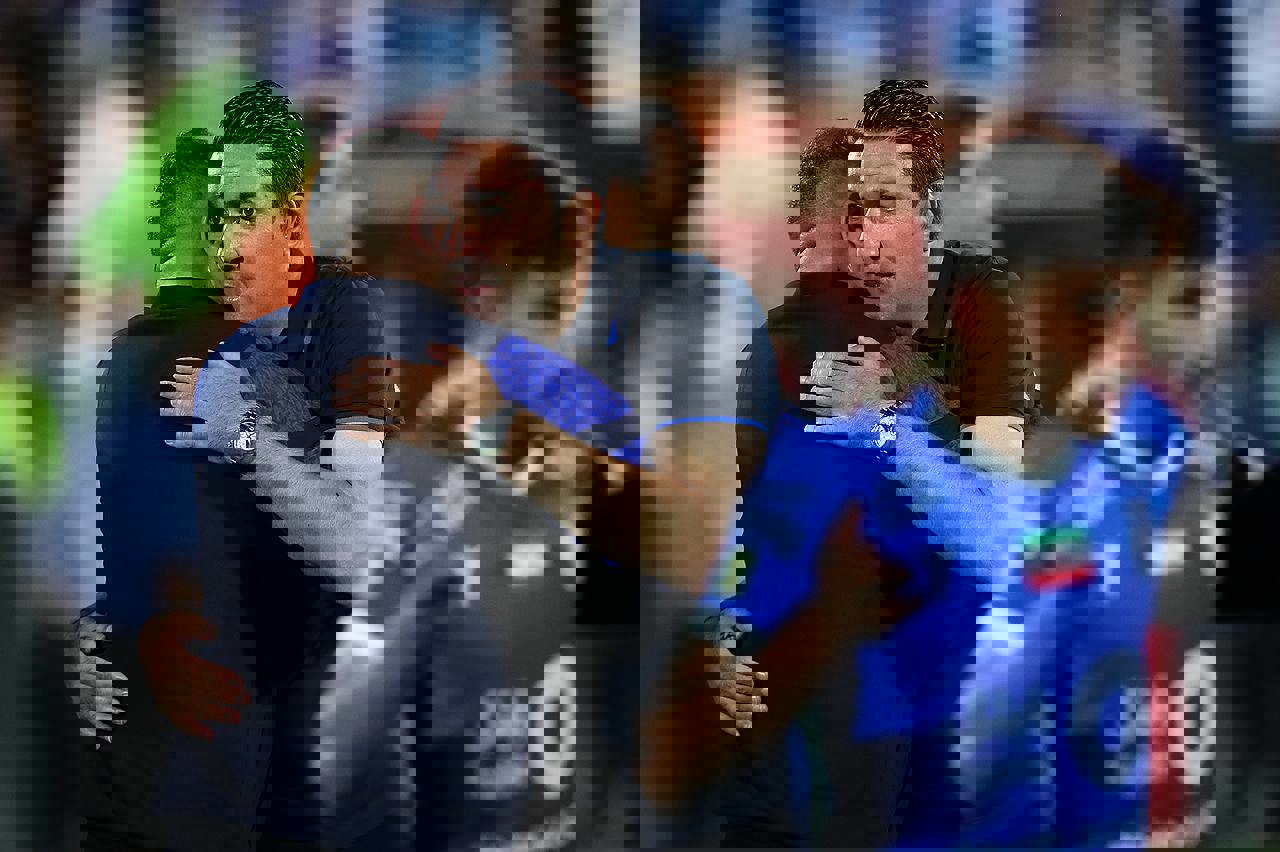 2021605