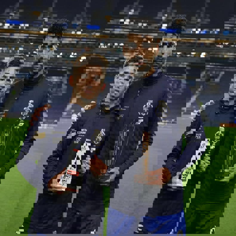 2021318