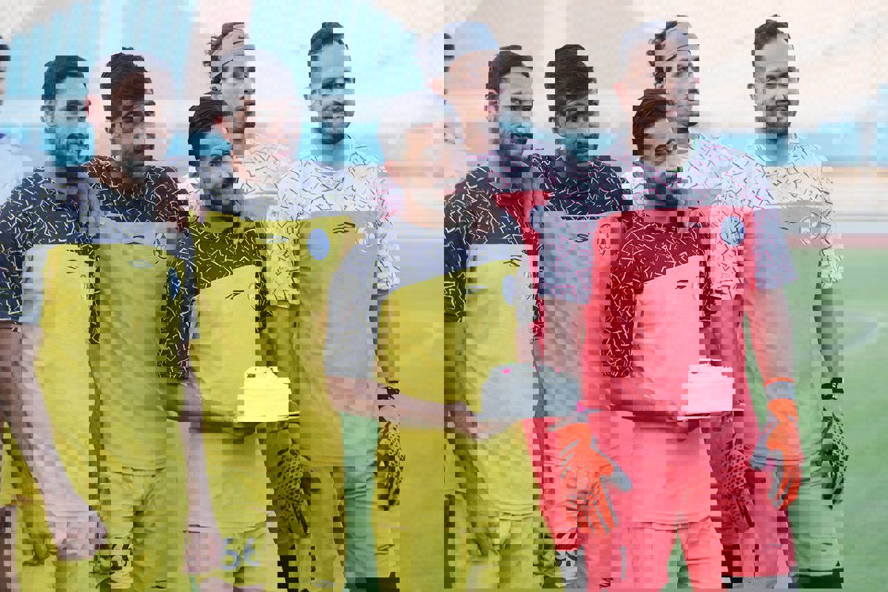 2021403