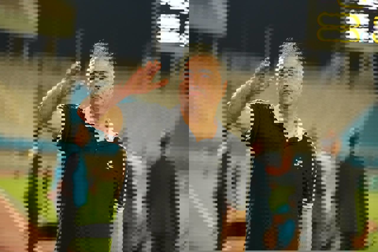 2021492
