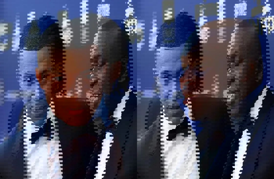 2021689