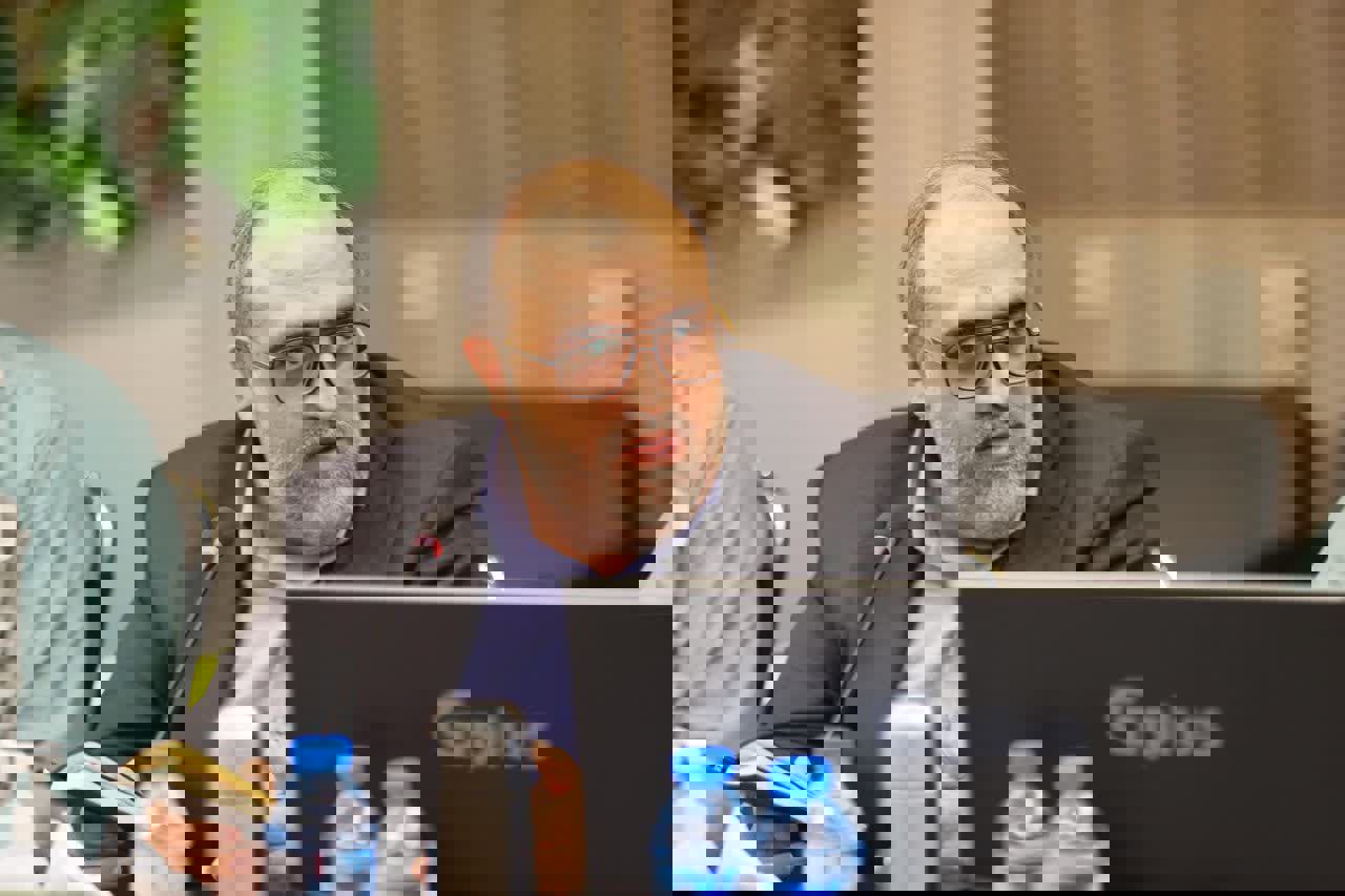 2021763
