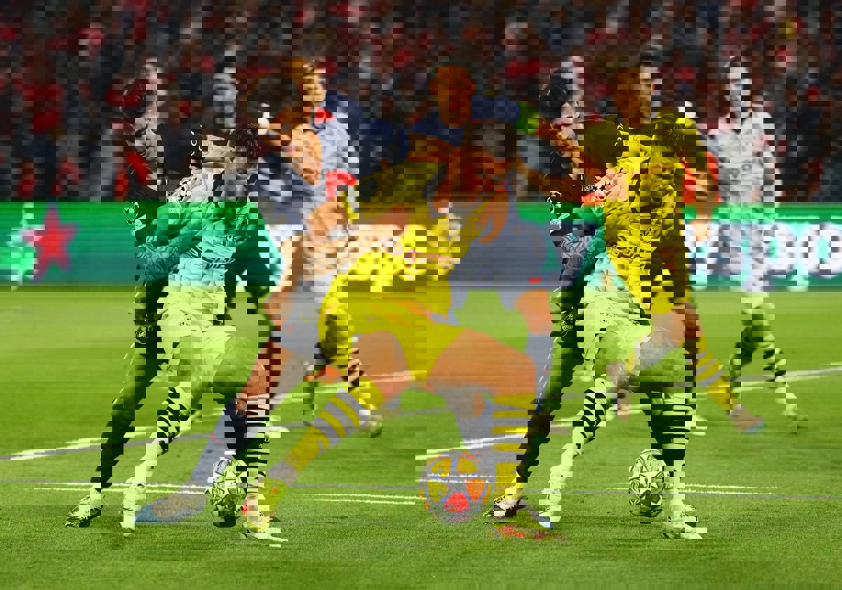 2021803