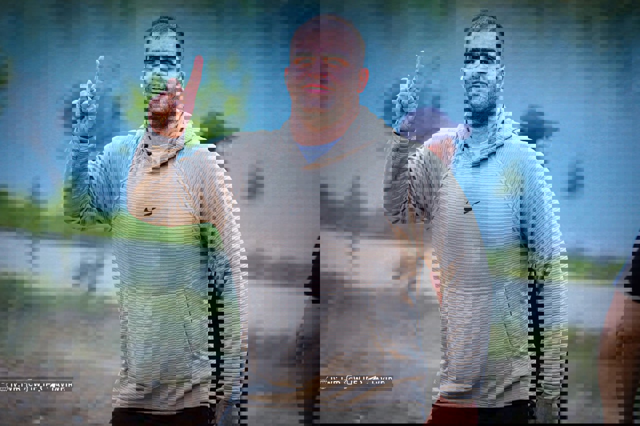 2021805