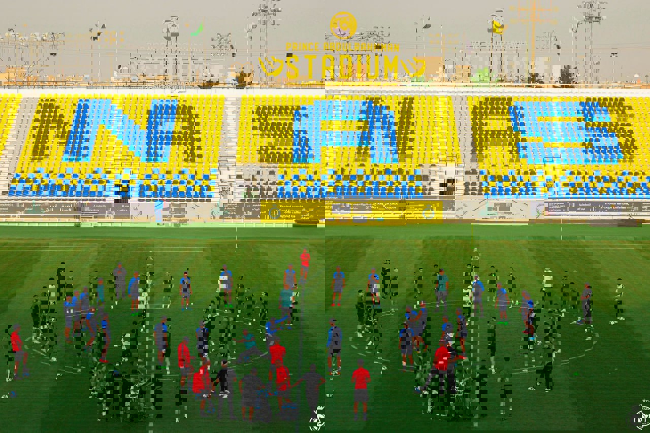 2021983