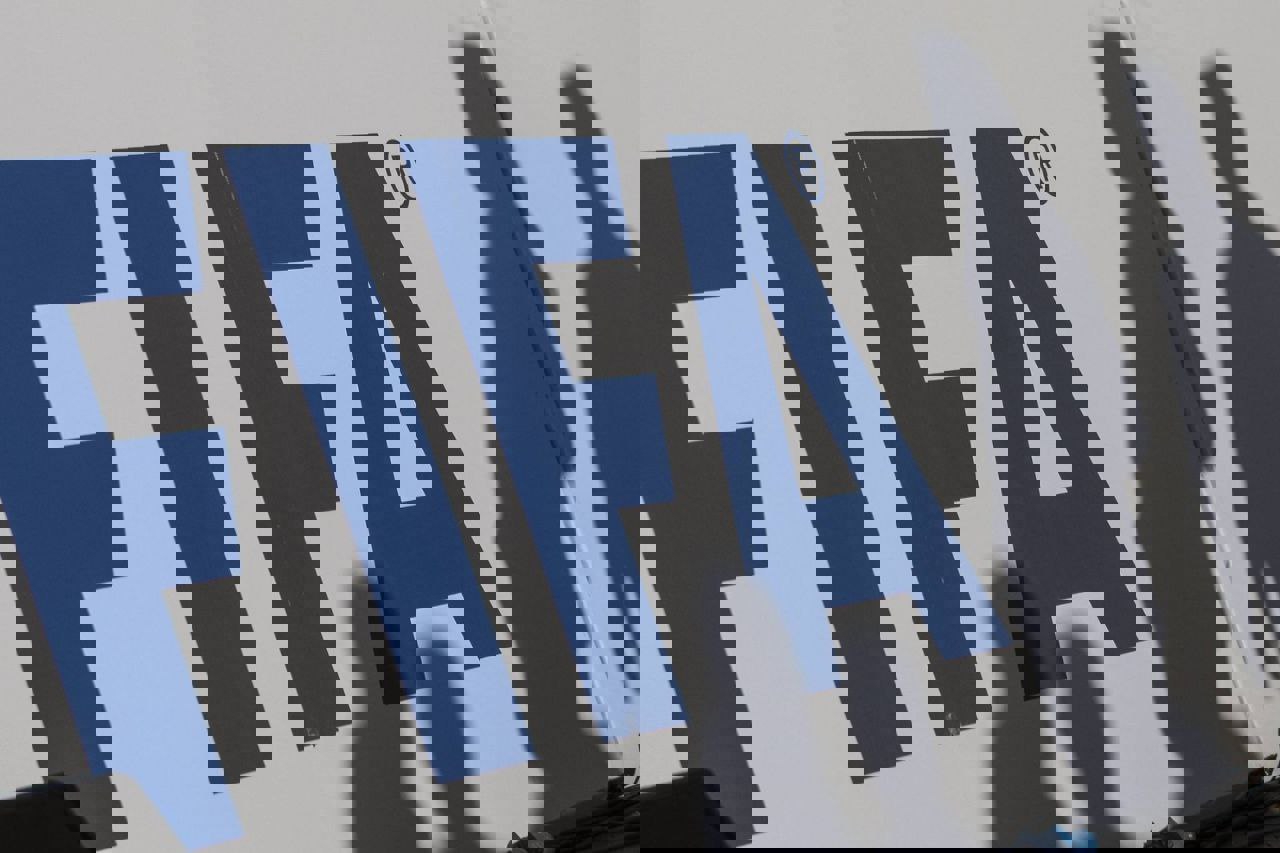 2021959