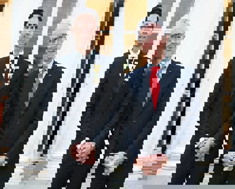 2022375