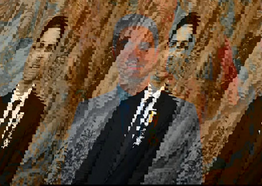 2022376