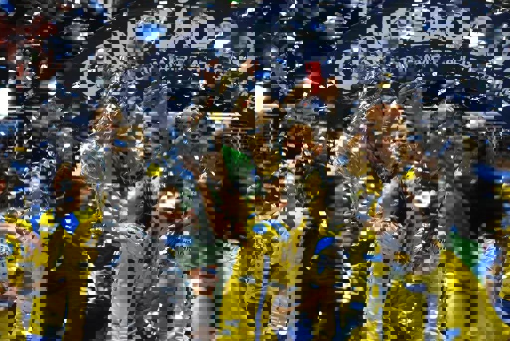 2022204