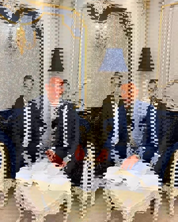2022216