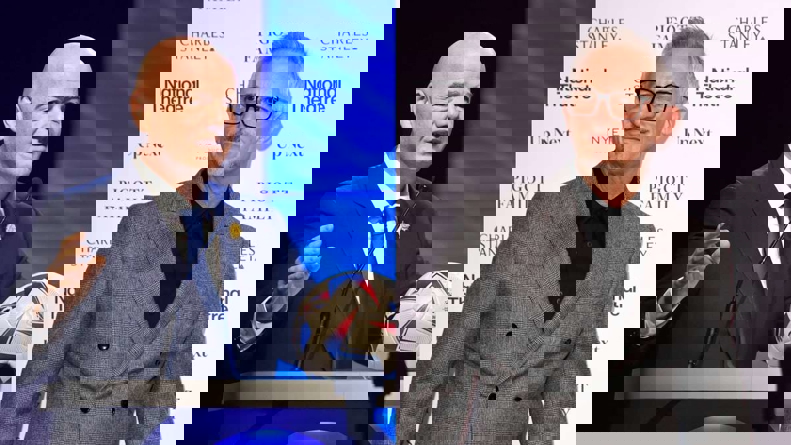 2022244