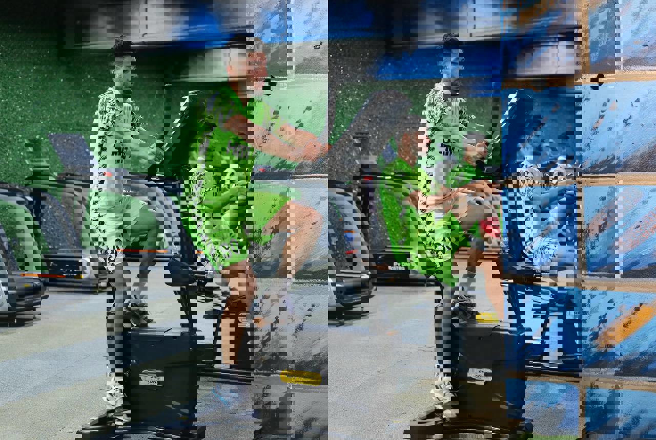 2022319