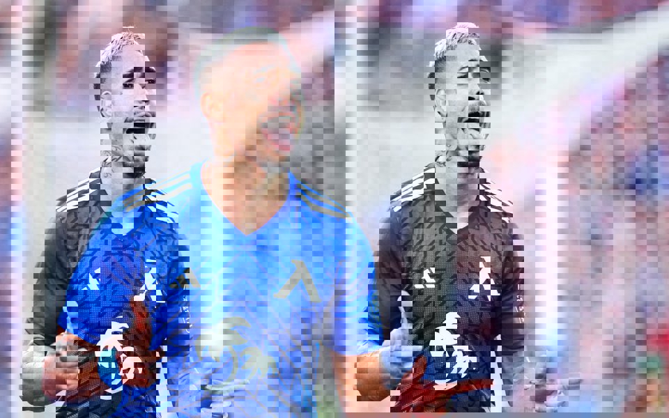 2022456