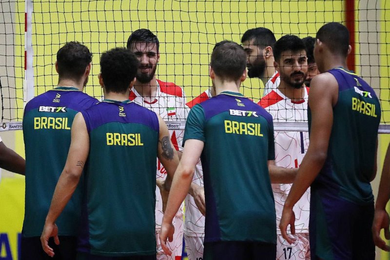 تیم رزنده چهار ست را بُرد / شکست عجیب والیبال ایران برابر برزیل