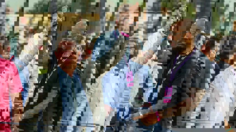 2022571