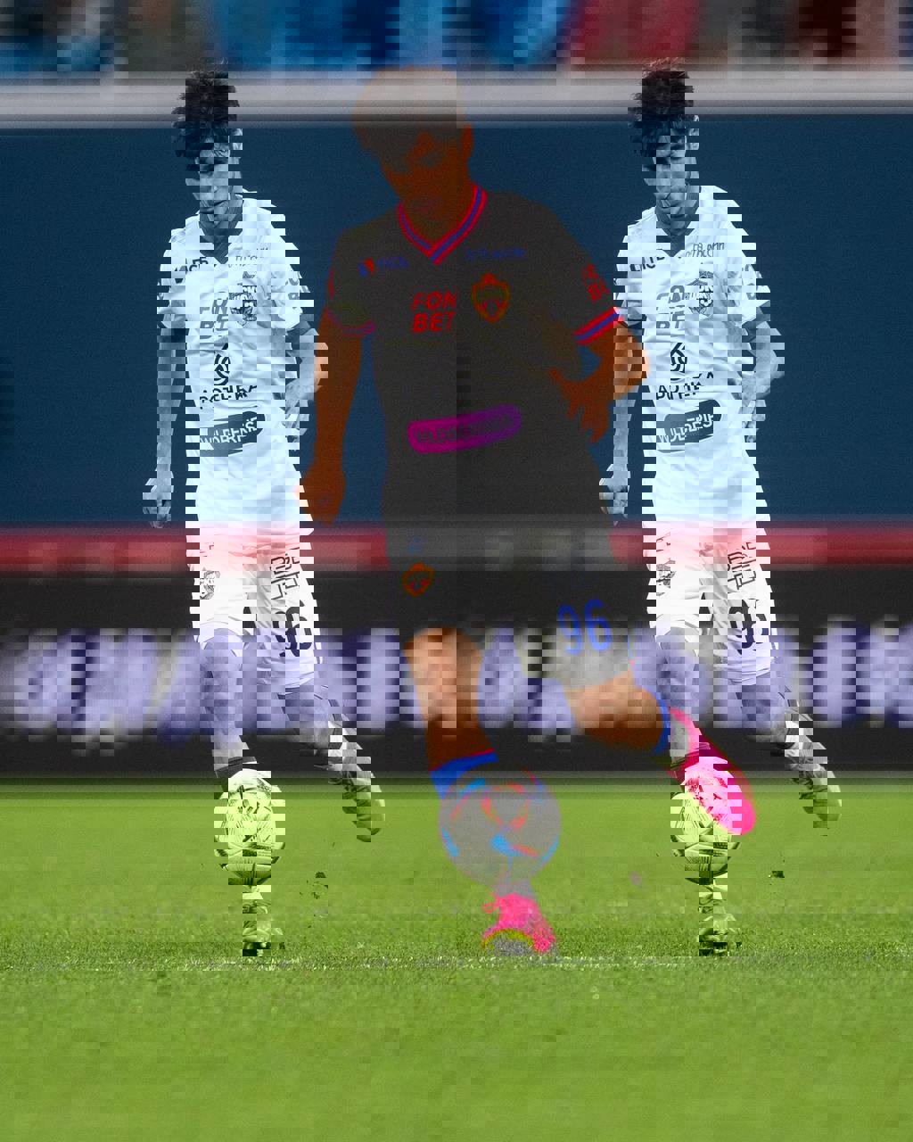 2022557