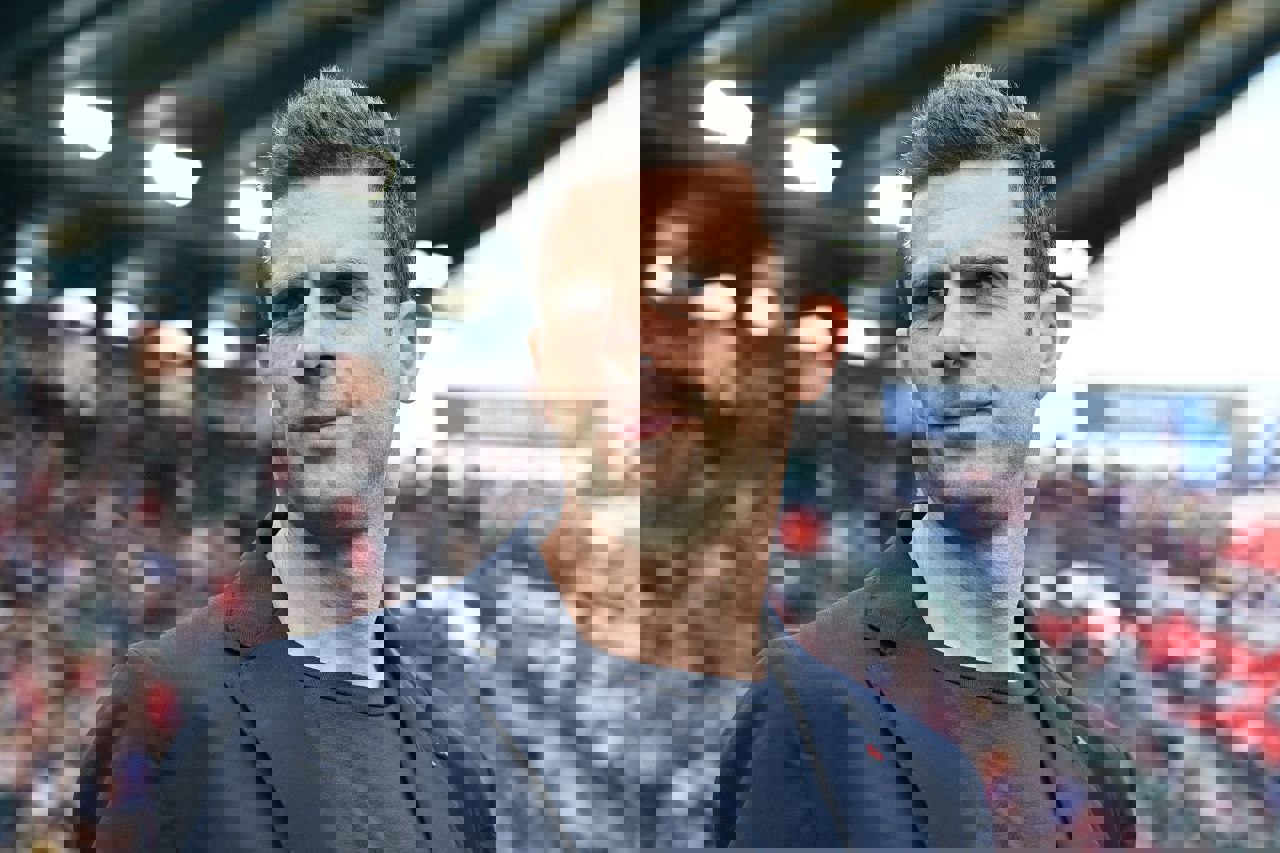 2022584