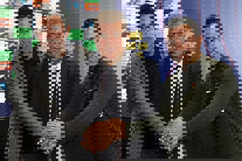 2022761