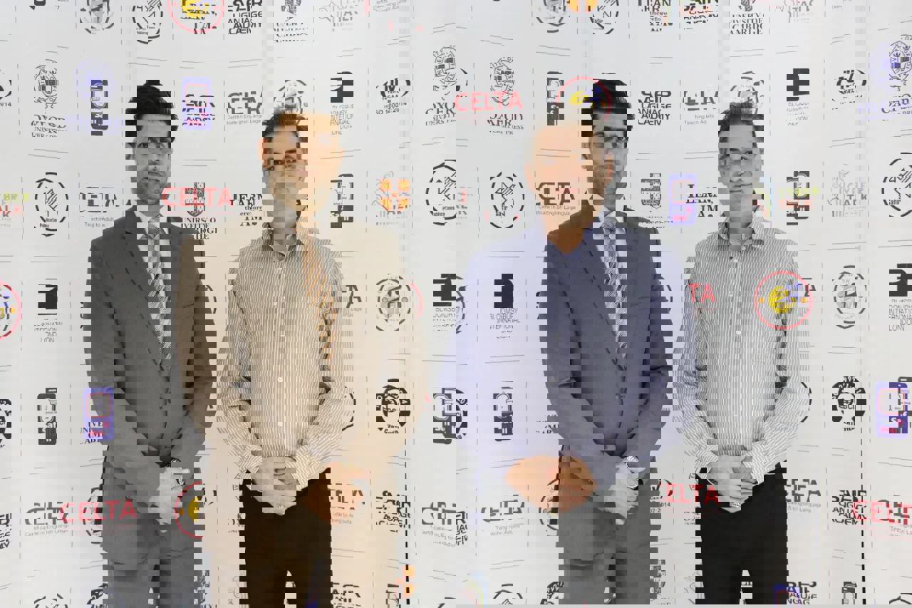 2022889