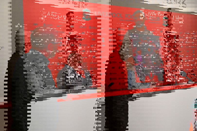 2022949