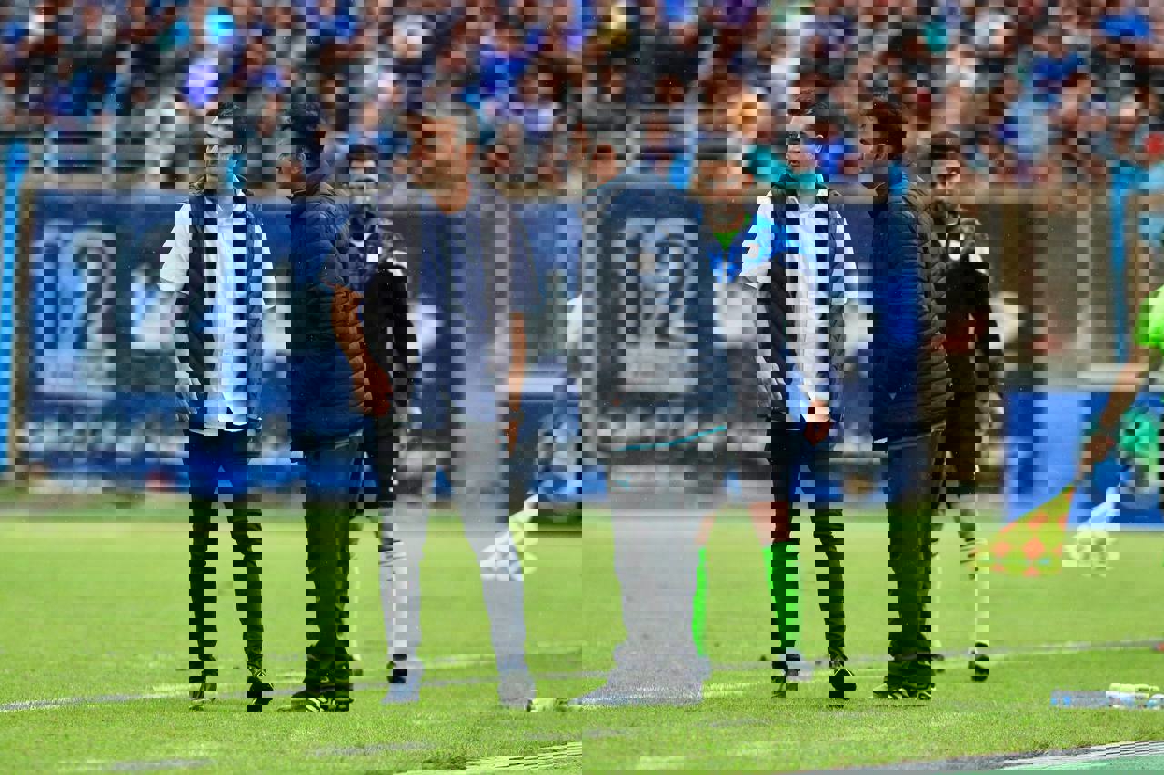2022942
