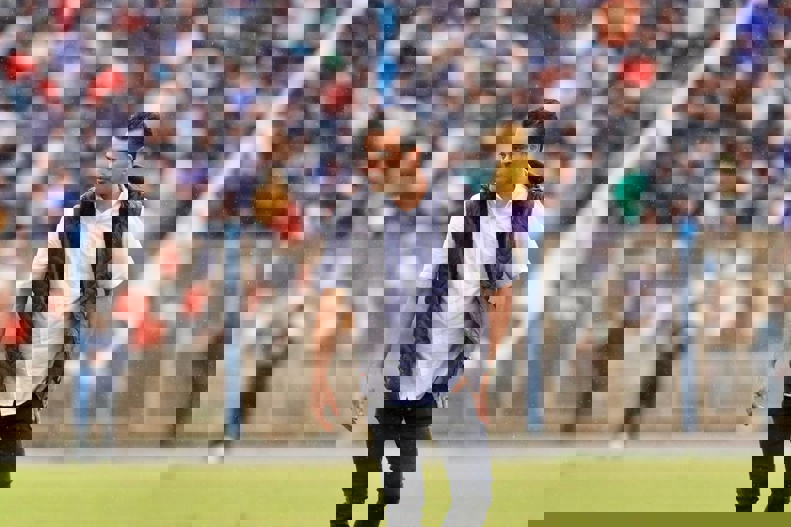 2022943