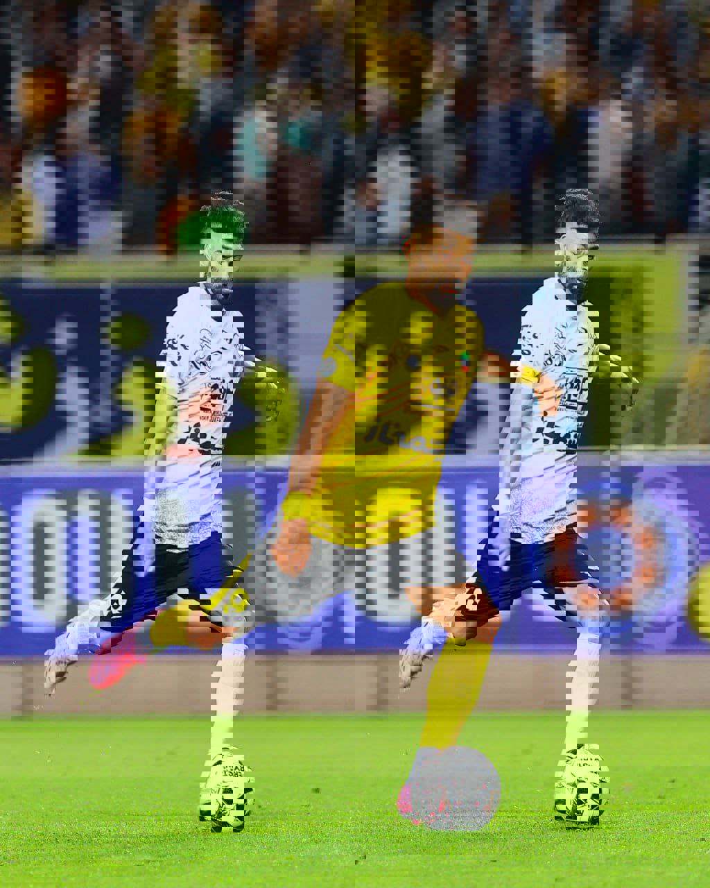 2023044